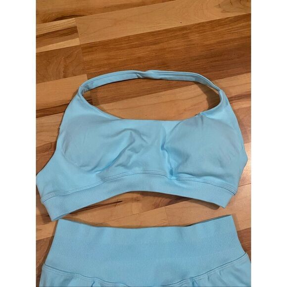 Boutique Baby Blue Scrunch Booty Compression Shorts Bra Set Size M NWOT - Picture 3 of 6